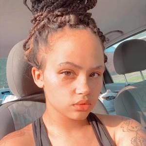 Meet your Posher, Dessto